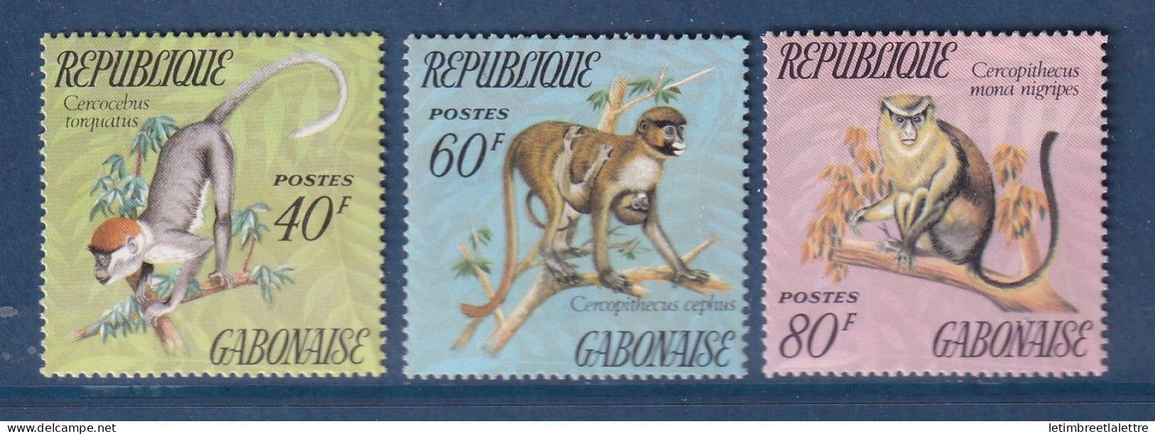 Gabon - YT n° 329 à 331 ** - Neuf sans charnière - Singes - 1974